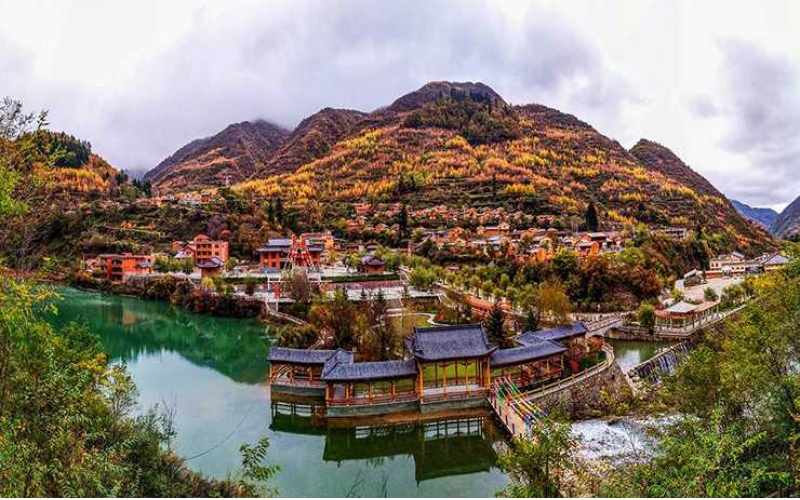 官鵝溝景區(qū)、平?jīng)霾糠志皡^(qū)向全國(guó)醫(yī)護(hù)人員免費(fèi)開放