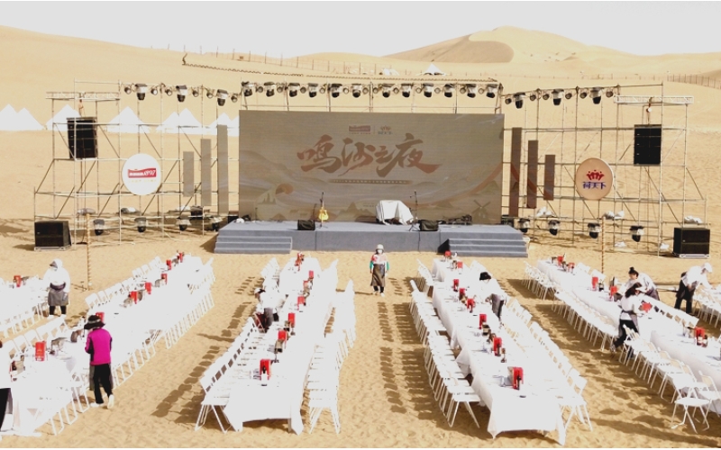 敦煌戶(hù)外高清P3LED顯示大屏